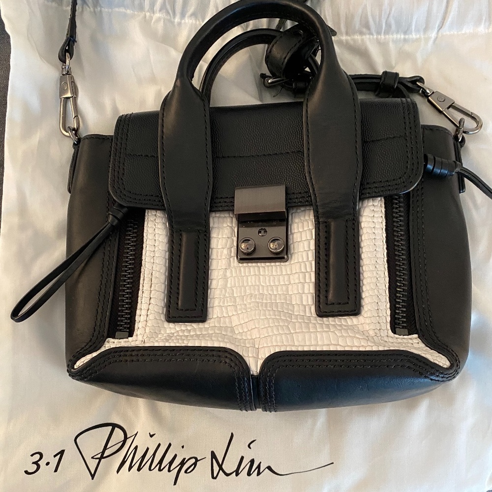 3.1 Philip Lam Leather Crossbody - Picture 2 of 3